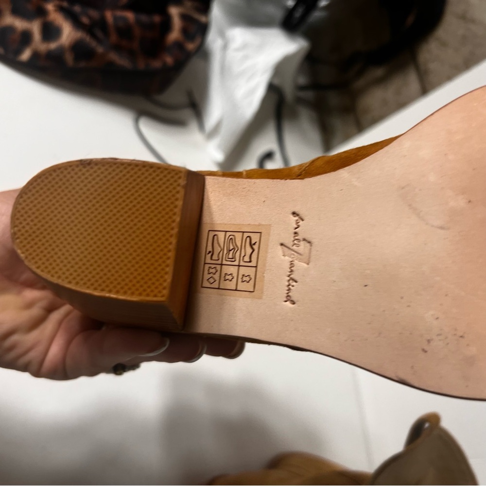 7 For All Mankind Brown Heeled Boots - Picture 8 of 10